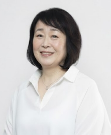 講師